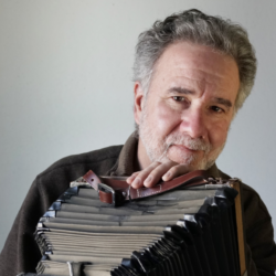 Stephen DiRado Portrait 2021v2